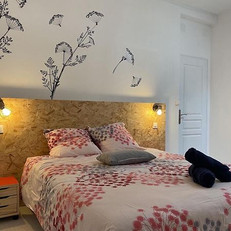 La Maison D'Angelique - Colocation Hoteliere A 150M Gare Tgv- Grande Cuisine Equipee & Salon - Fibre - Netflix Niort Exteriör bild