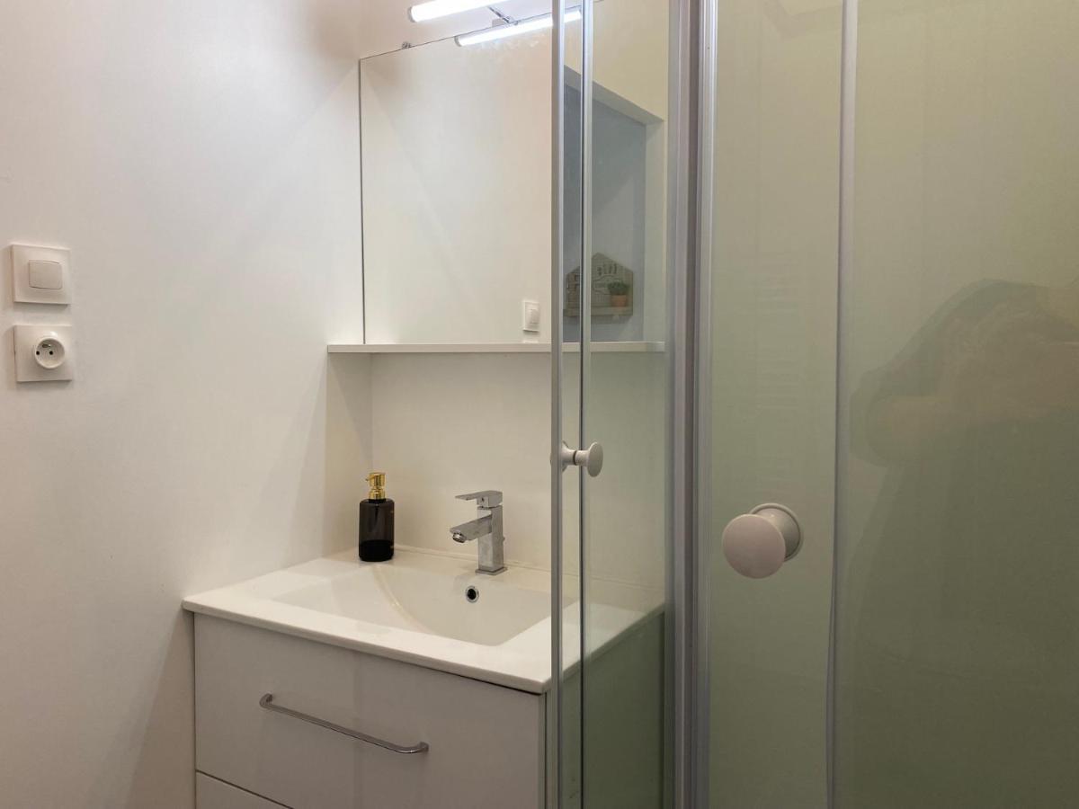La Maison D'Angelique - Colocation Hoteliere A 150M Gare Tgv- Grande Cuisine Equipee & Salon - Fibre - Netflix Niort Exteriör bild