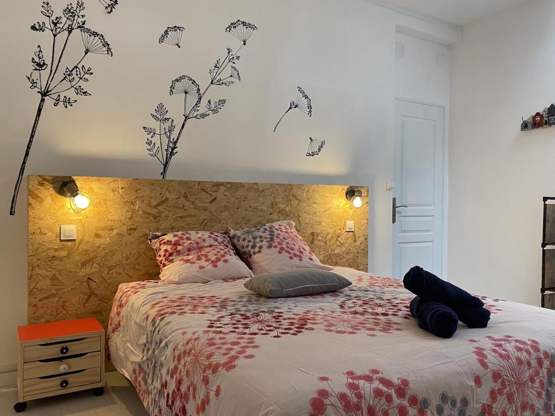 La Maison D'Angelique - Colocation Hoteliere A 150M Gare Tgv- Grande Cuisine Equipee & Salon - Fibre - Netflix Niort Exteriör bild